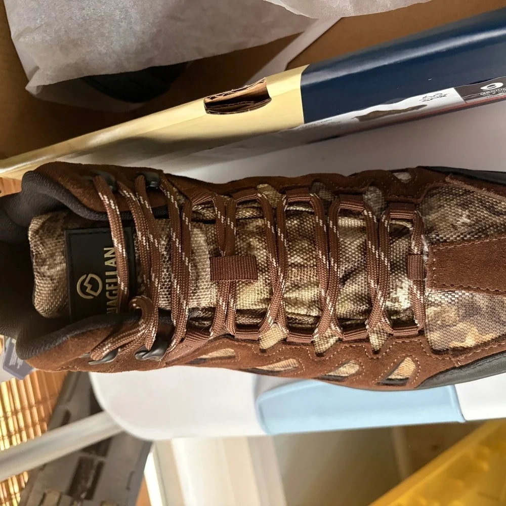 Magellan Outdoors Recova Mens 9 Hunting Boots Waterproof RealTree APX Camo